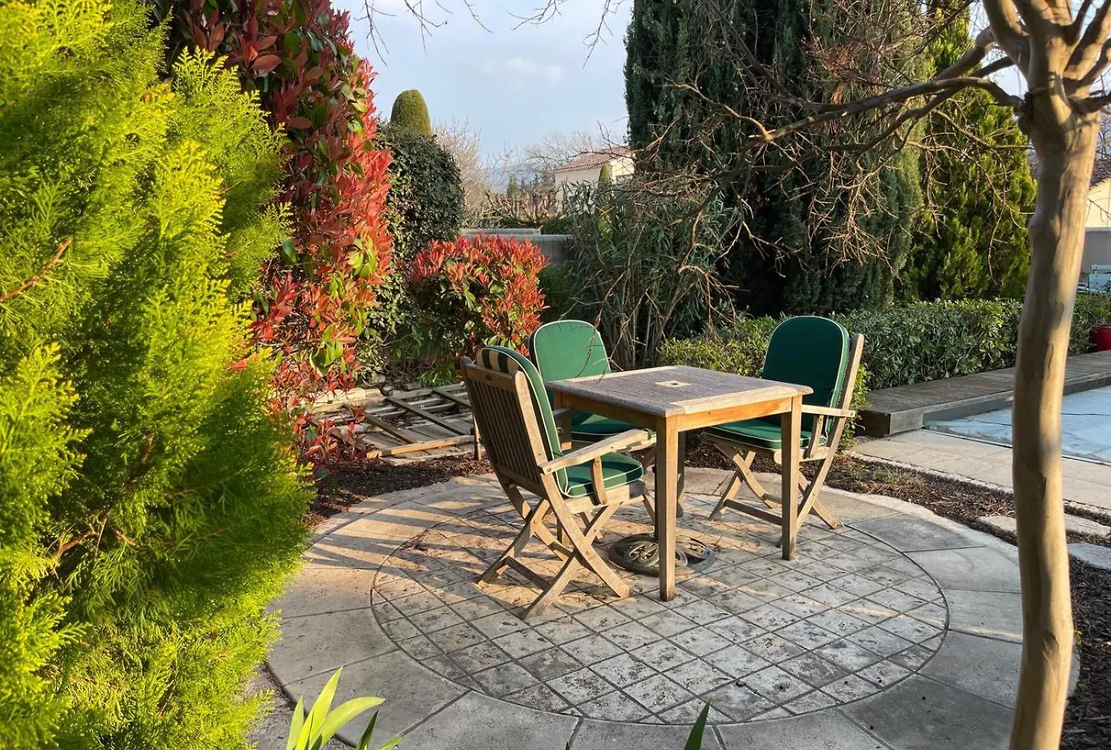 Villa Nicole Avec Piscine & Jardin Prives, Parking Dans Le Coeur Du Luberon, Proche Gordes, Roussillon, Goult, Bonnieux Oppede 0*,