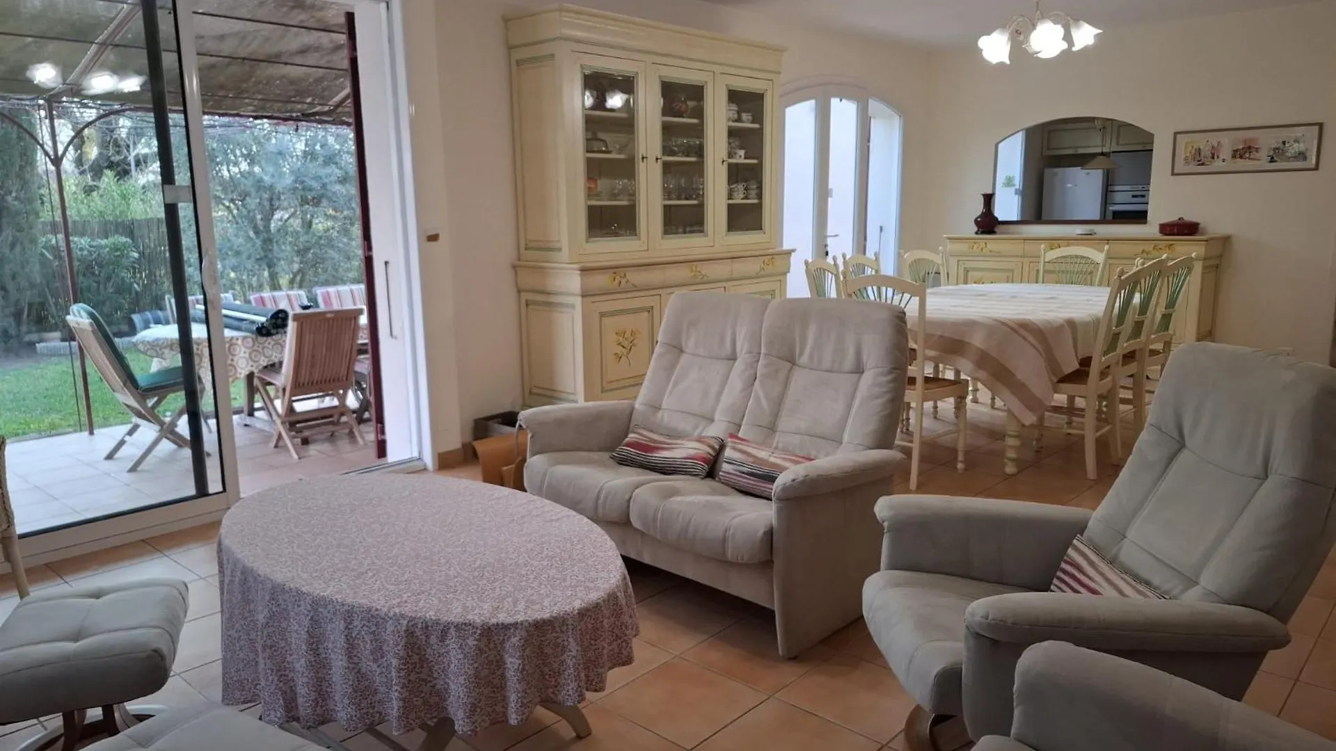 Villa Nicole Avec Piscine & Jardin Prives, Parking Dans Le Coeur Du Luberon, Proche Gordes, Roussillon, Goult, Bonnieux Oppede